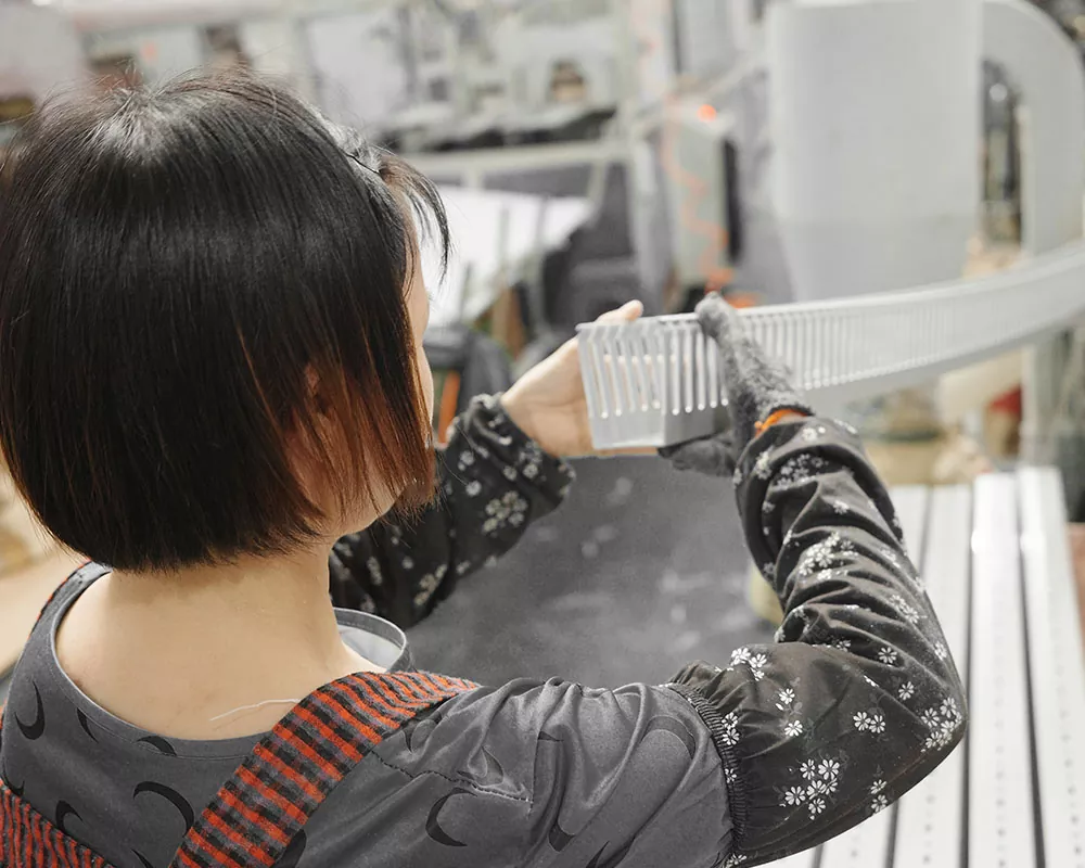 Кои се разликите помеѓу CE сертификацијата и националните стандарди во ПВЦ пластичното багажник?